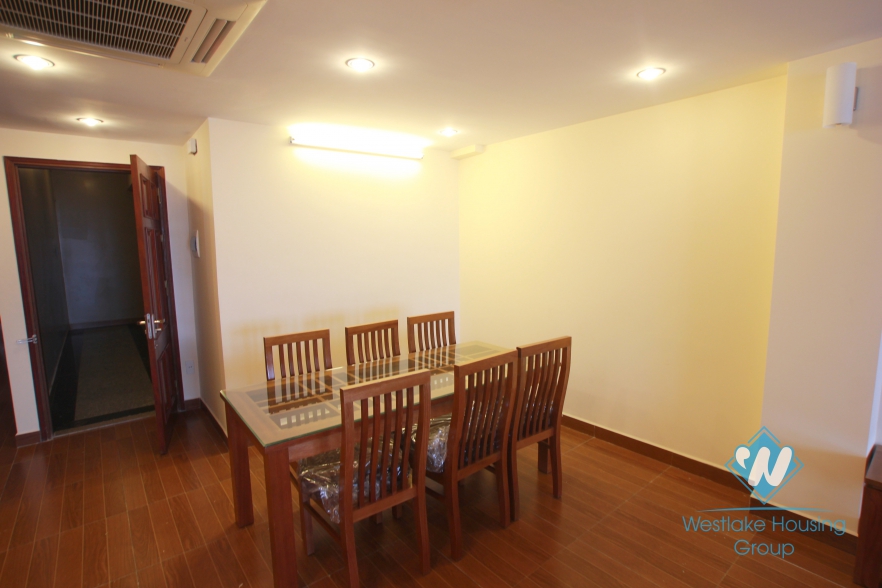 Brand new 3 bedrooms apartment for rent in Xuan Dieu street, Tay Ho, Hanoi
